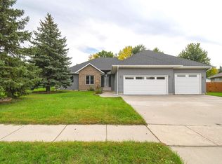 7505 W 15th St, Sioux Falls, SD 57106