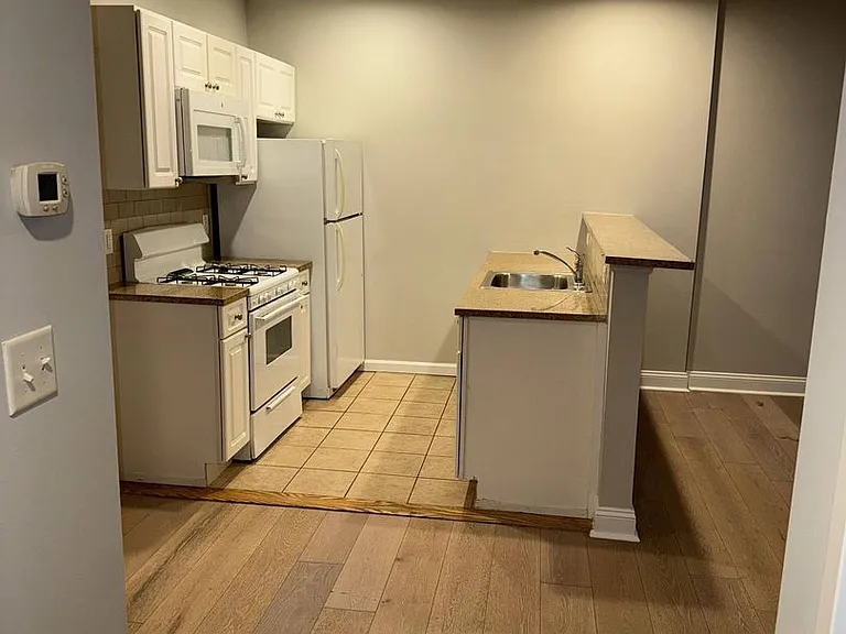 56 Imlay St — Photo 2