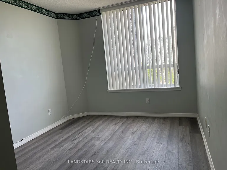 18 Hillcrest Ave #902 — Photo 5