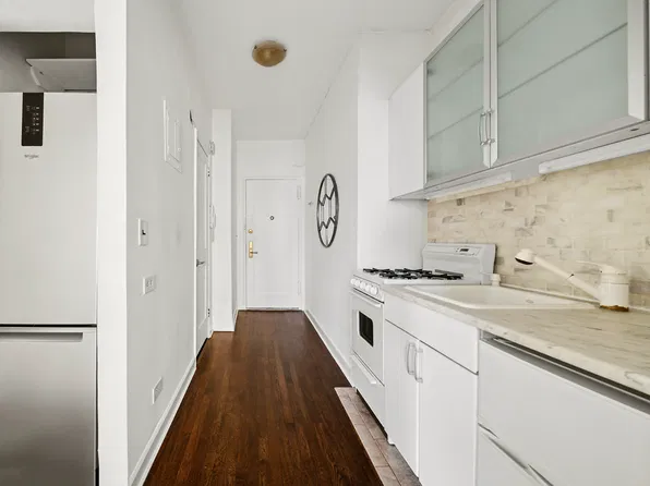 104 East 37th Street image 1 of 4