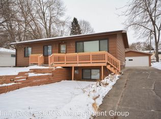 1845 33rd St NW, Rochester, MN 55901