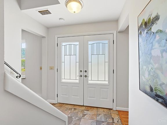 4th image of 9022 Foxhunter Ln