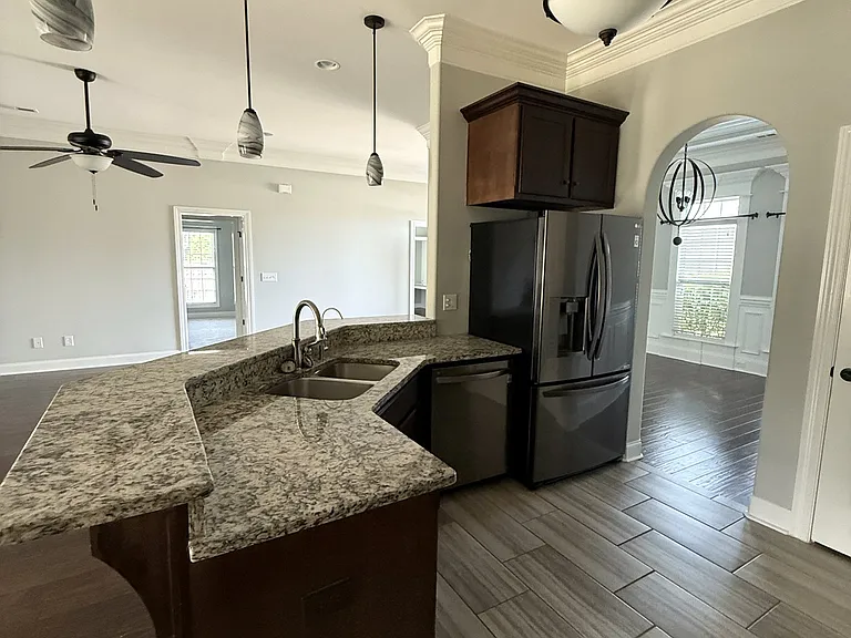 219 Woodgrove Dr — Photo 25