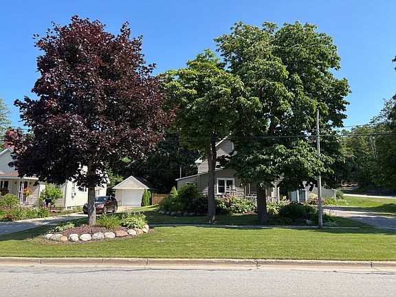 4th image of 485 W Huron Ave
