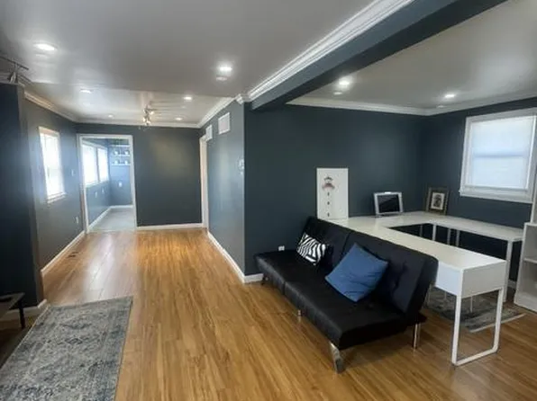 17 W Pine St, Enola, PA 17025