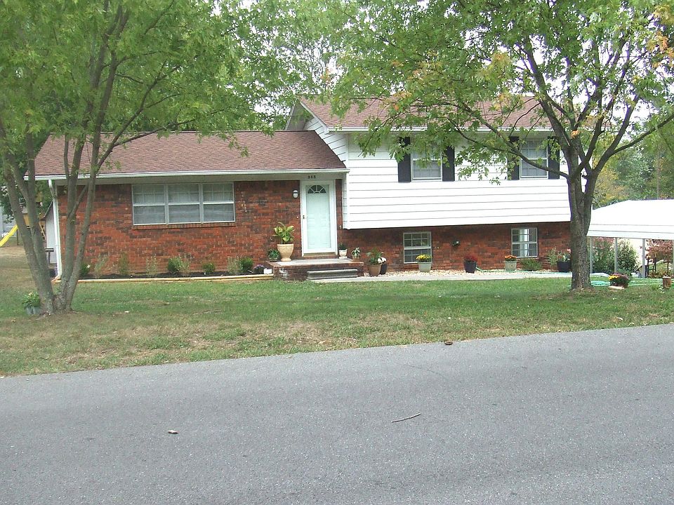 1st image of 945 Forest Dr SE