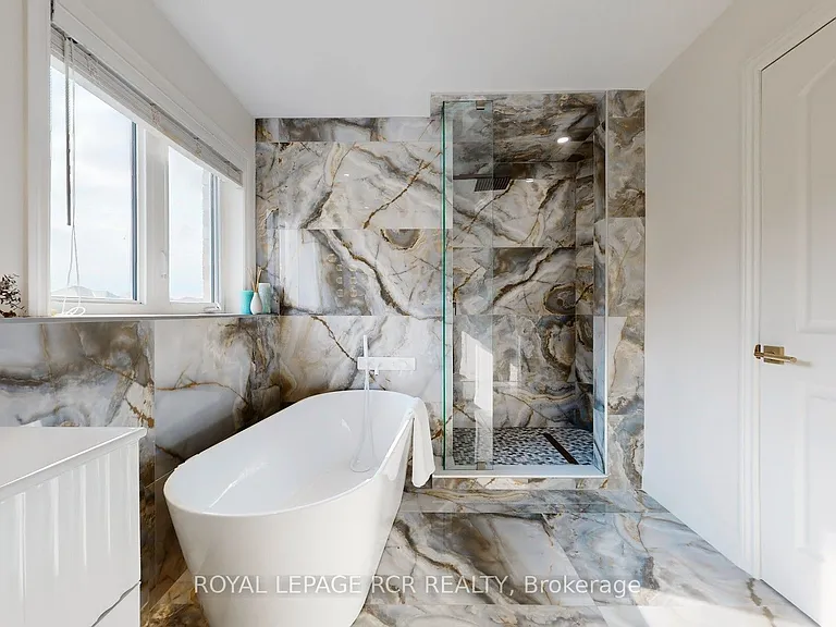 75 Dr George Burrows Pkwy E — Photo 28