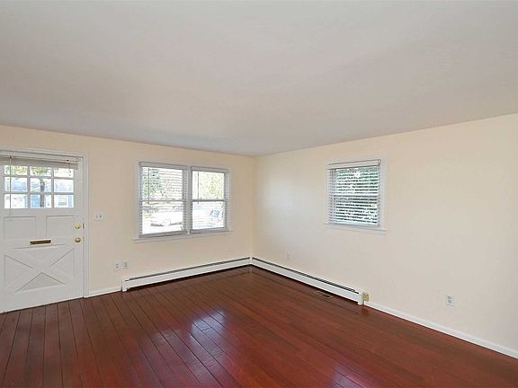 2nd image of 38 Mohegan Ave #1