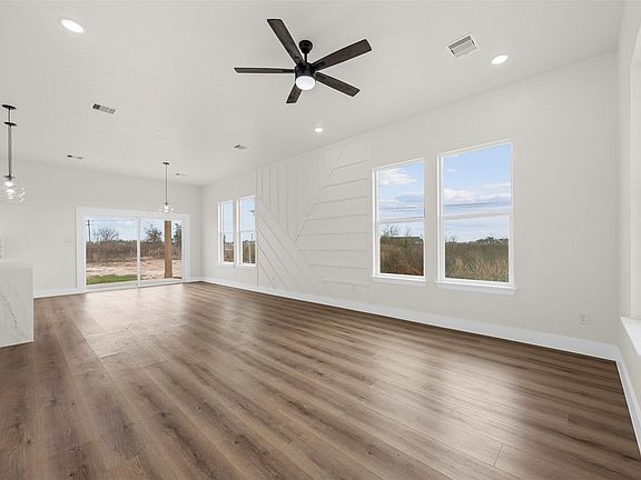 3rd image of 6000 Road 5503