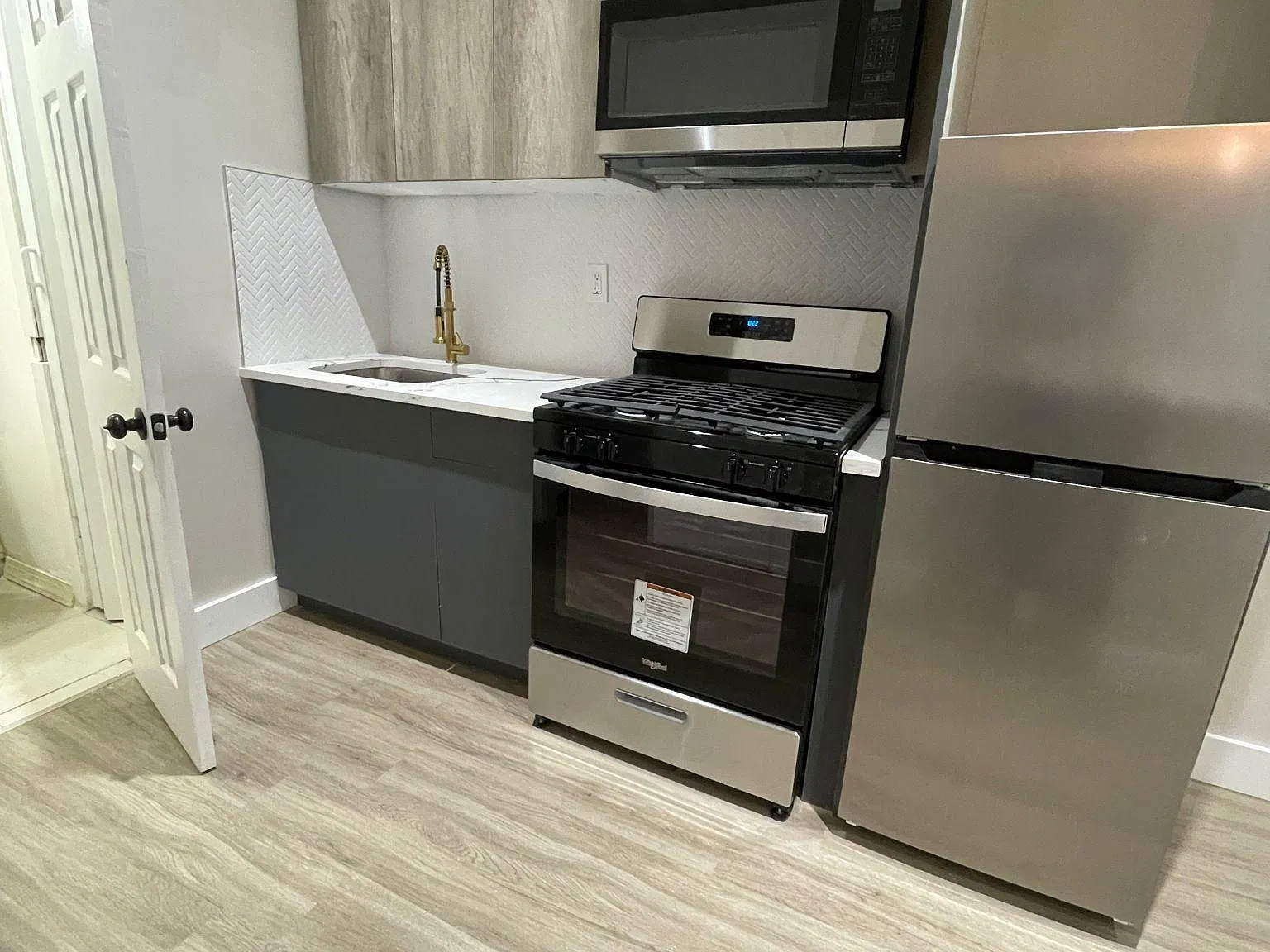 Studio, 500 sqft, $1,850 — Photo 1
