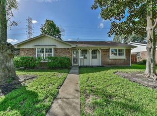 3214 Flamborough Dr, Pasadena, TX 77503