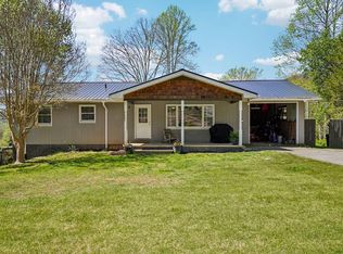 441 Franklin Grove Rd, Bryson City, NC 28713
