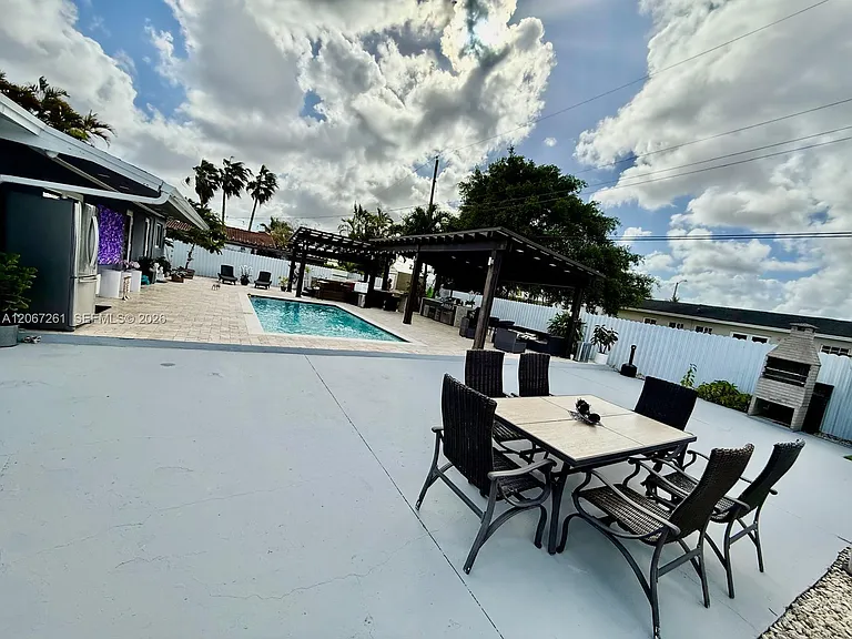 6202 SW 107th Ave — Photo 6