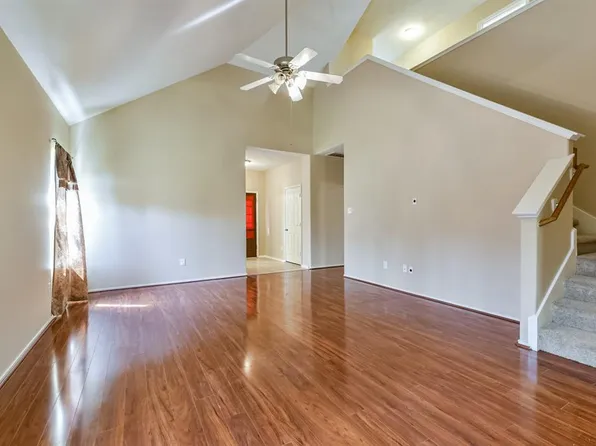 10627 Fire Sage Dr, Humble, TX 77396