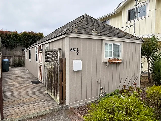 1 bed, 650 sqft, $2,200 — Photo 2