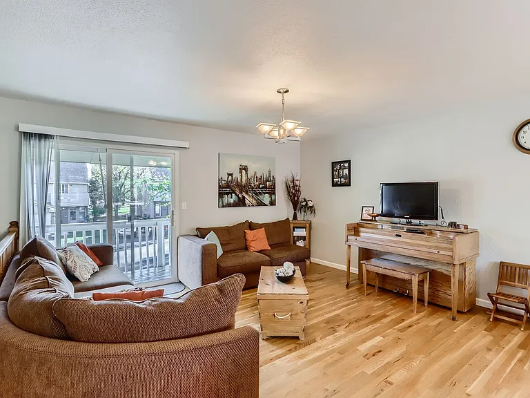 1628 Centaur Cir — Photo 8