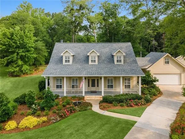 943 Cahoula Ct, Mandeville, LA 70471