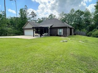 933 J B Horne Rd, Hattiesburg, MS 39401