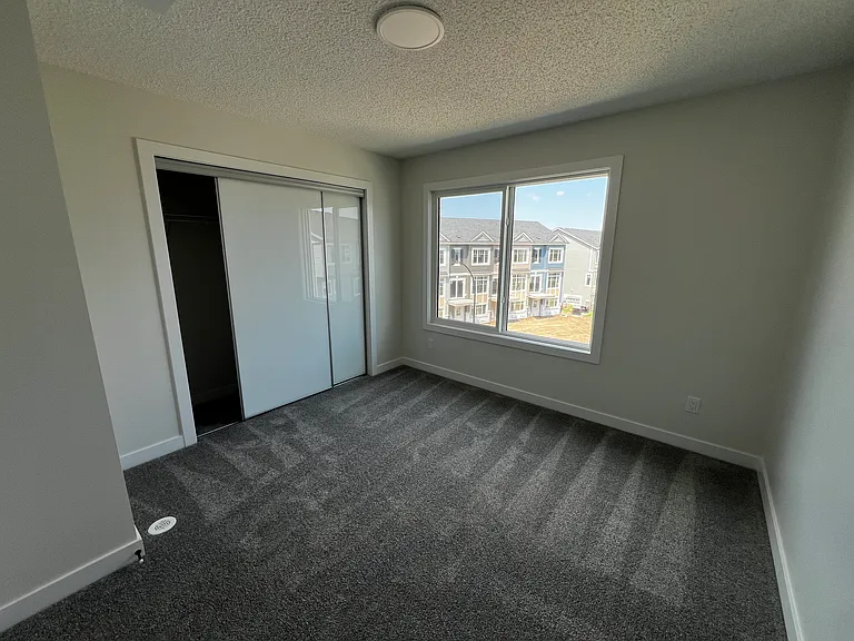 33 Cartmell Ct SW — Photo 10