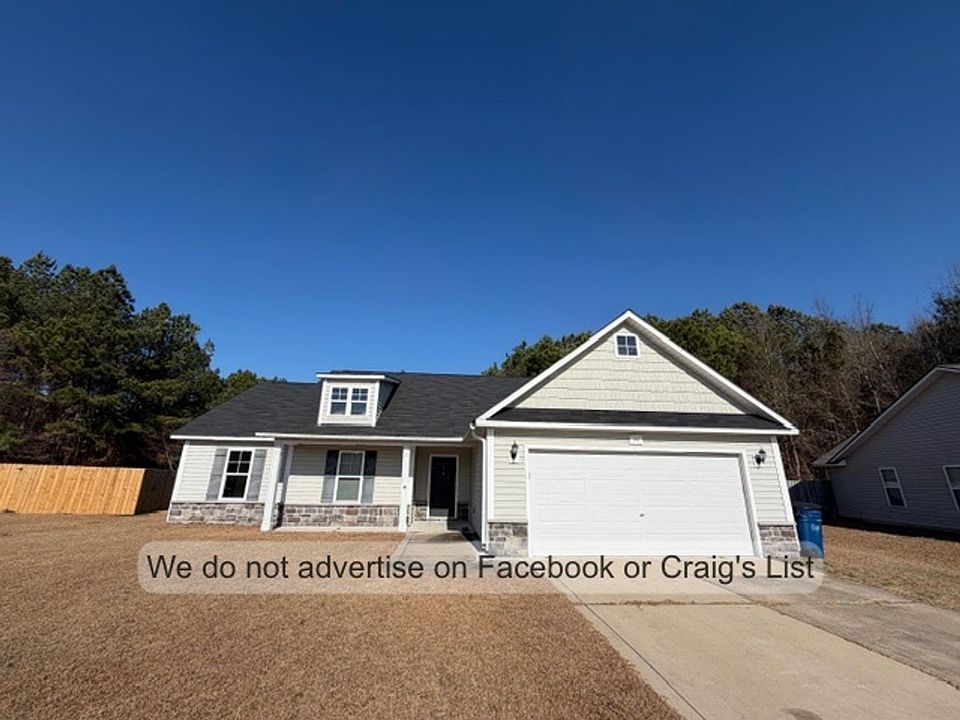 1st image of 141 Roanoke Dr