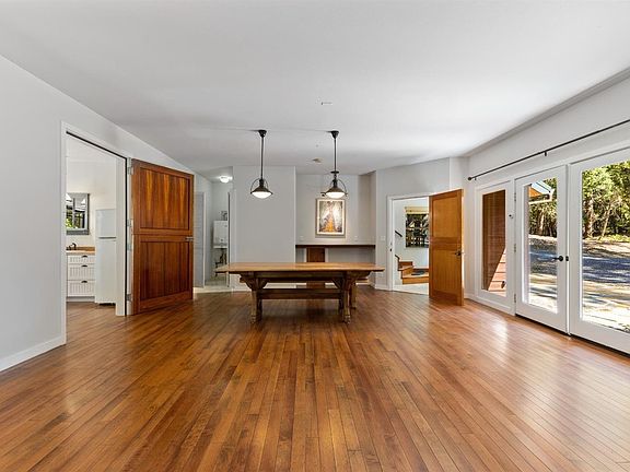3rd image of 5251 Northview Road