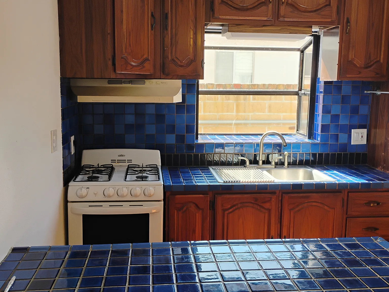 1 bed, 400 sqft, $1,840 — Photo 4