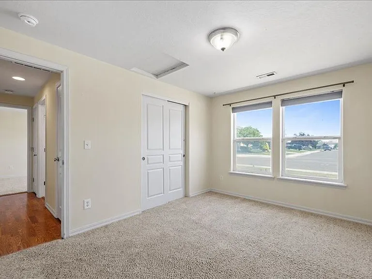 5708 Ochoco Ln — Photo 7