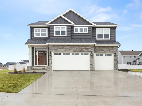 2791 Golden Valley Pkwy S, Fargo, ND 58104