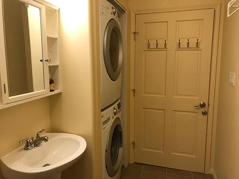 1201 Don Diego Ave — Photo 21