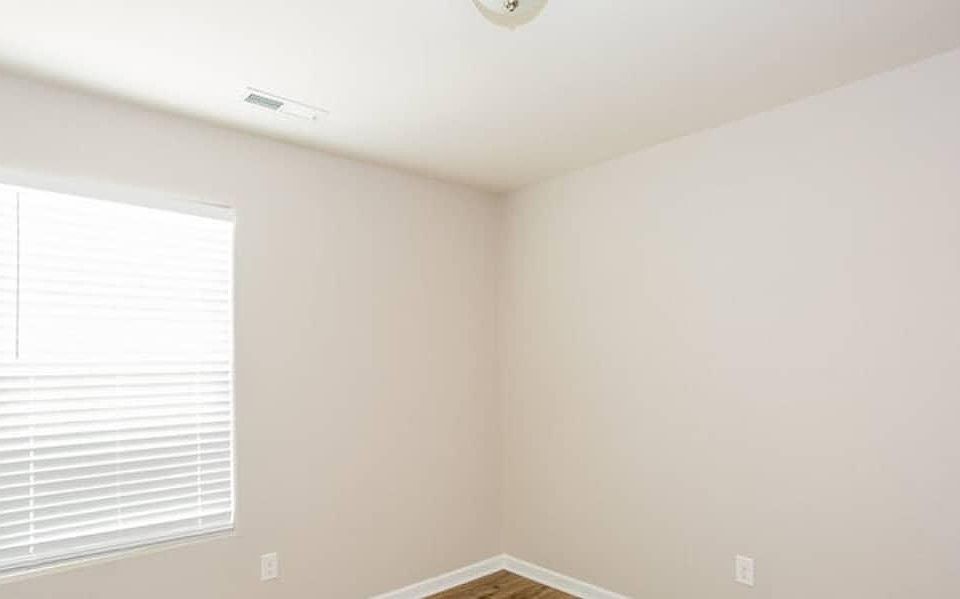 1st image of 756 Roselynn Dr