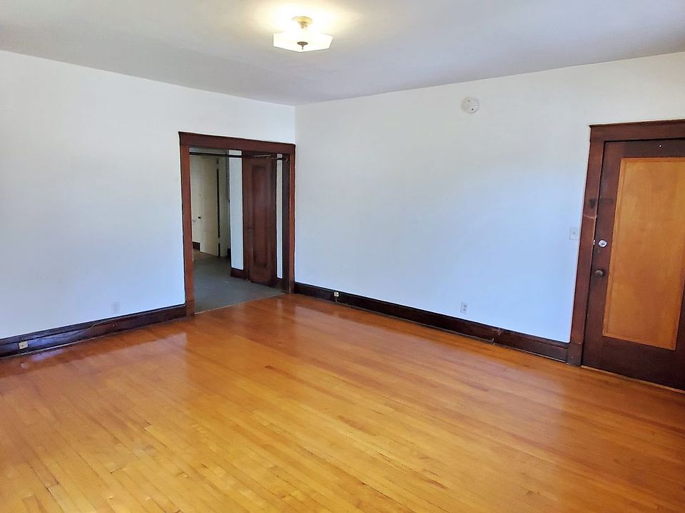 2220 Emerson Avenue South 2220 Emerson Ave S Minneapolis MN Zillow