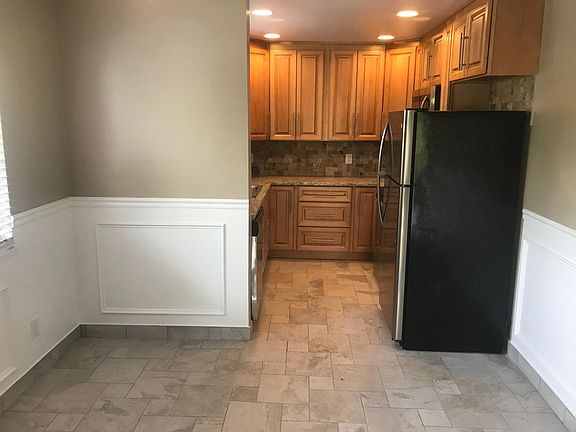 3rd image of 12666 SW Karen St #20