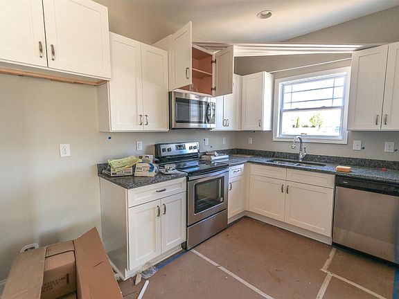 3rd image of 207 Eastwoods Section #5-lot 207
