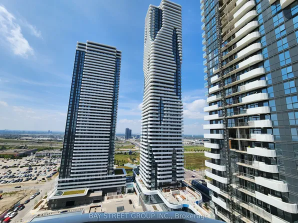 28 Interchange Way, Vaughan, ON