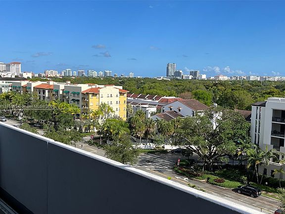 2nd image of 700 Biltmore Way APT 808