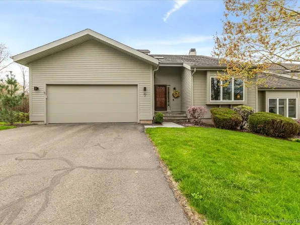 7 Lancaster Court #7, Avon, CT 06001