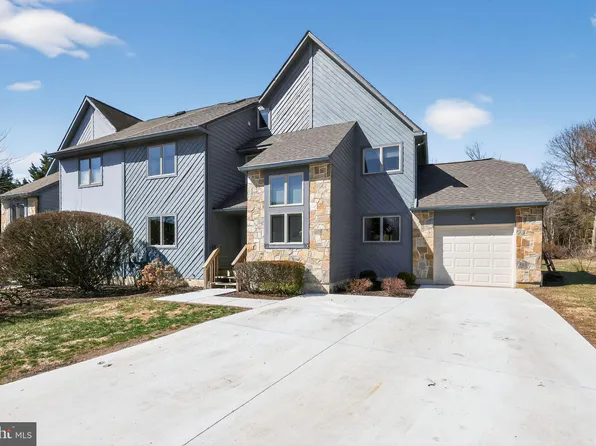 21 Foxtail Ct, Newark, DE 19711