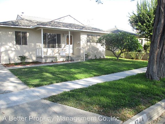 2nd image of 4744 Montair Ave