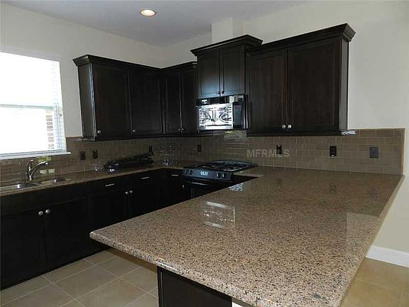 3rd image of 109 Salt Marsh Ln