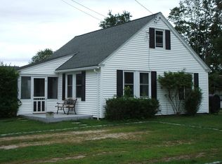 30 Lake Ave, South Kingstown, RI 02879