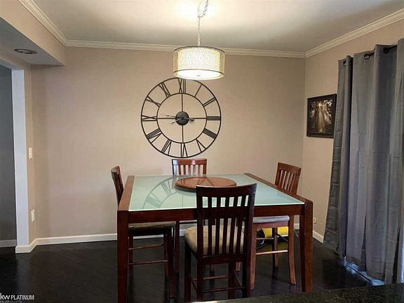 4th image of 16387 Wysong Dr