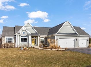1821 W Forestview Dr, Sycamore, IL 60178