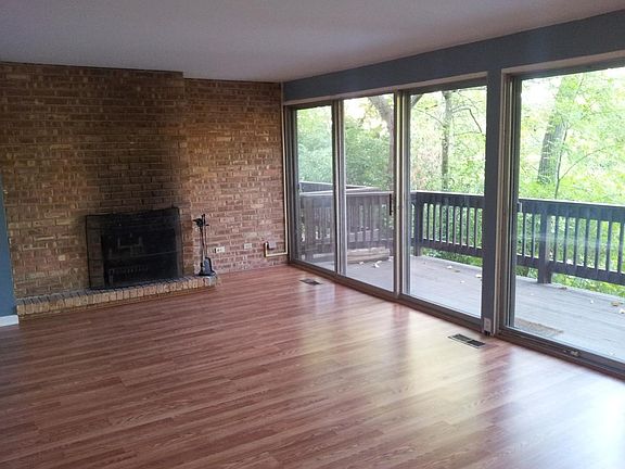 4th image of 5519 E Lake Dr