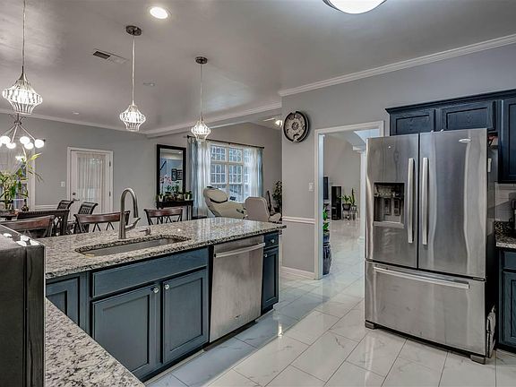 3rd image of 8689 Green Heron Ln