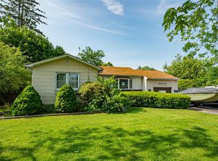 1550 11th St, West Babylon, NY 11704