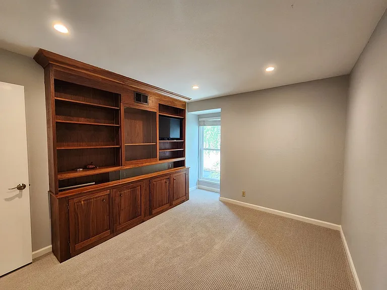 872 Cabot Ln — Photo 27