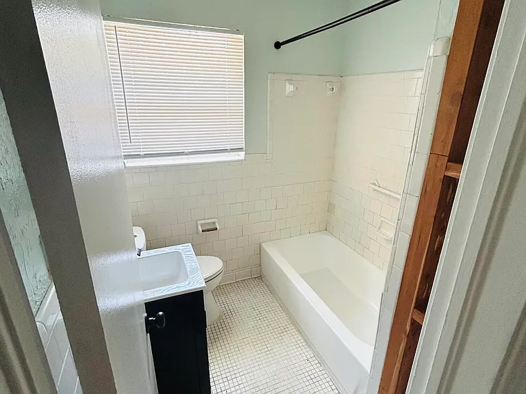 10 Byron Ellinor Dr #A — Photo 12