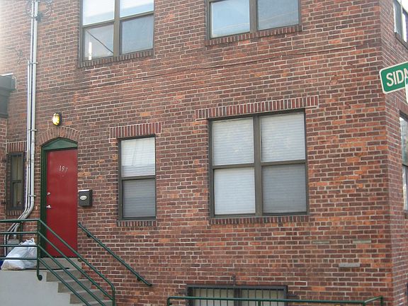 3 story building