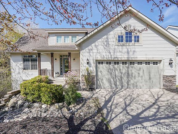2nd image of 4465 Burton Forest Ct SE