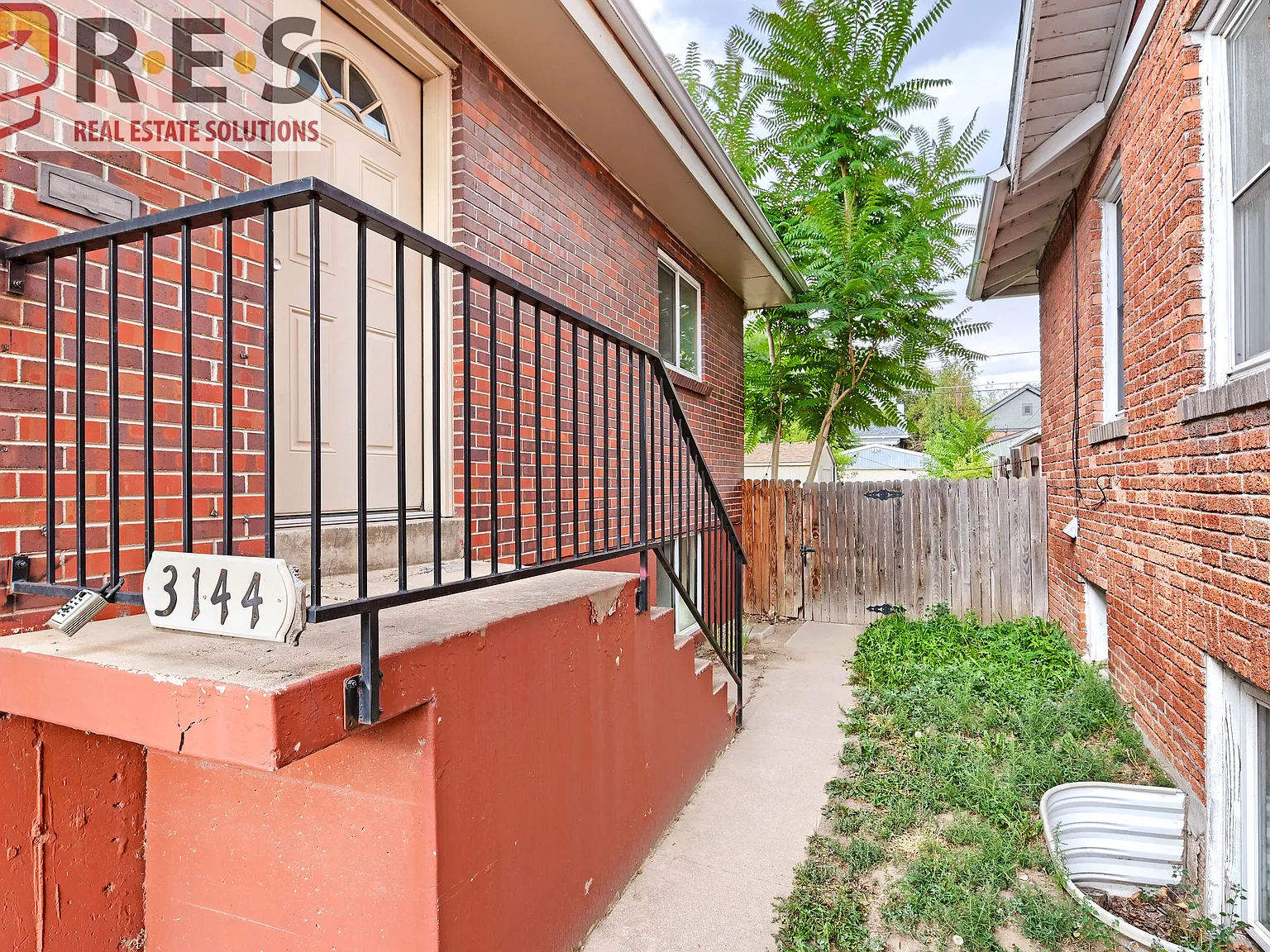 2 bed, 850 sqft, $2,095 — Photo 2